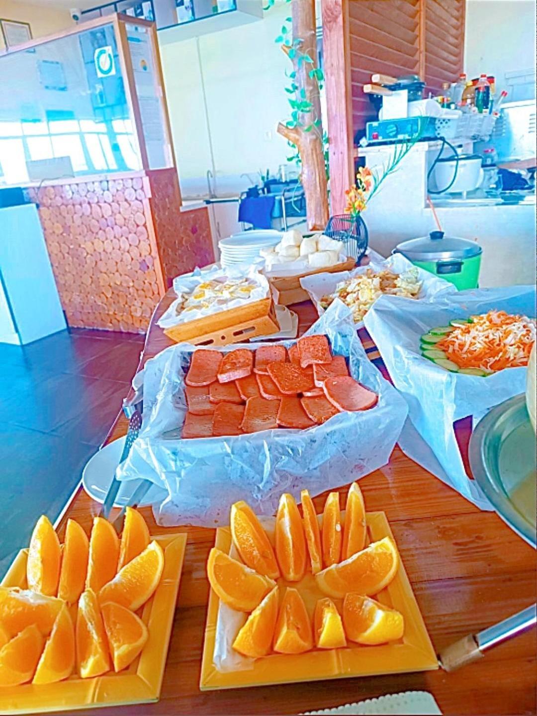 Ocean Star Hotel Koror Bagian luar foto